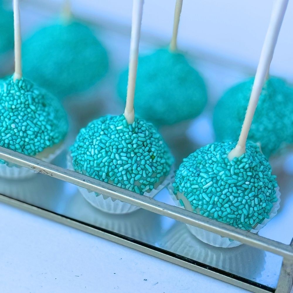 Candy bar βάπτισης με θέμα το παγώνι
