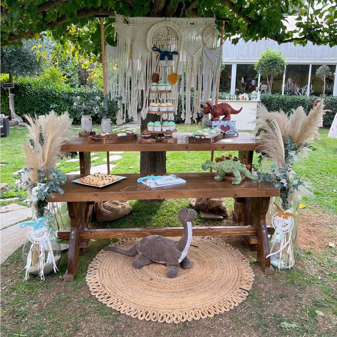 Candy bar βάπτισης με θέμα τον δεινόσαυρο