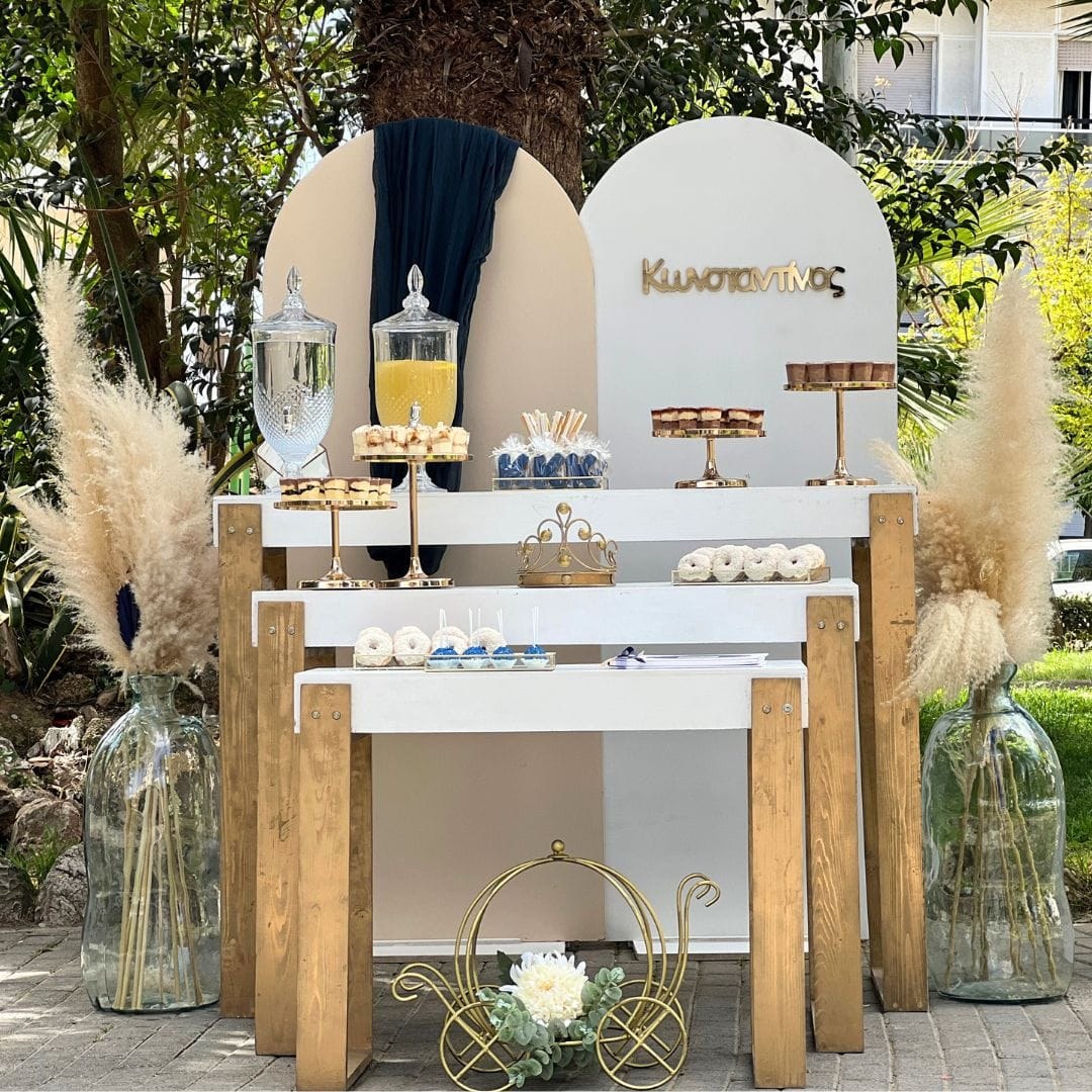 Candy bar βάπτισης με χρυσό και royal blue