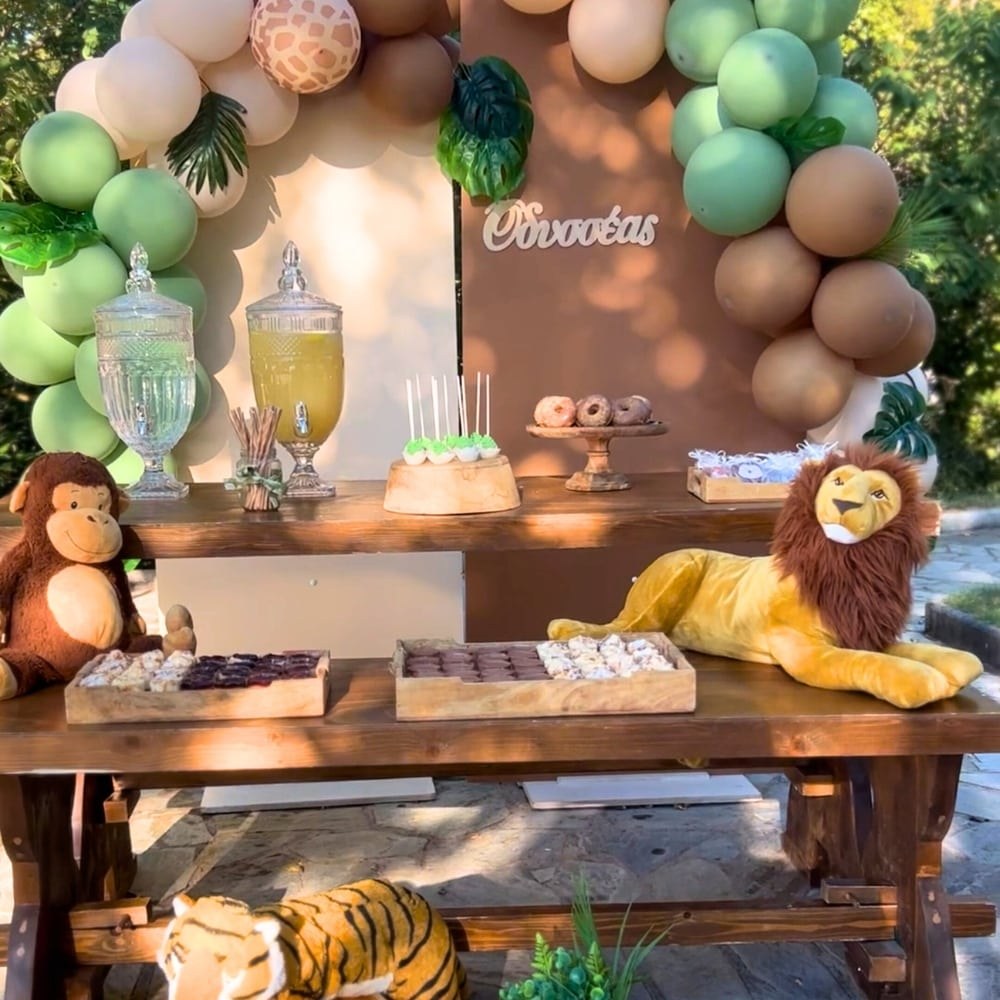 Candy bar βάπτισης για αγόρι με ζώα της ζούγκλας