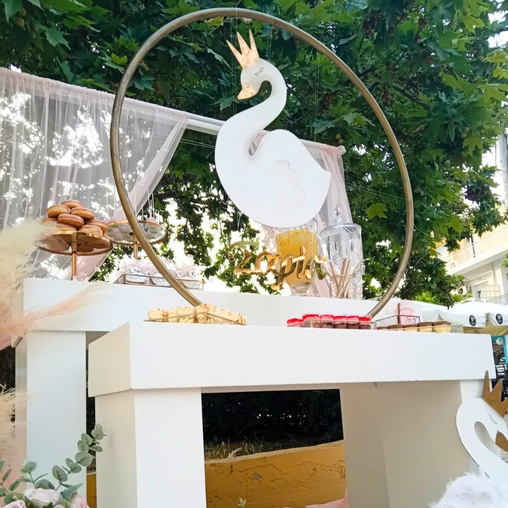 Candy bar βάπτισης για κορίτσι με θέμα τον κύκνο