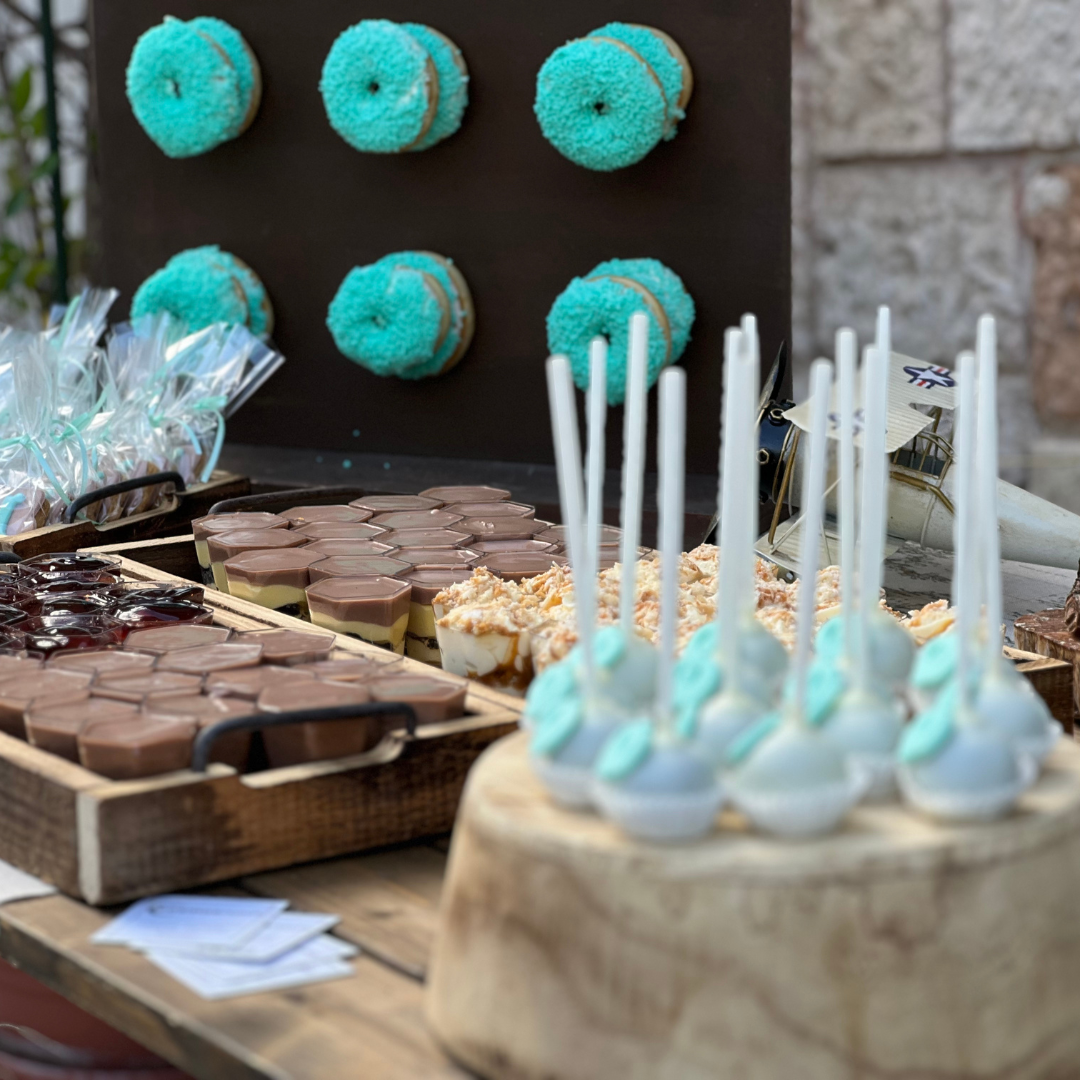 Candy bar βάπτισης με θέμα το ταξίδι