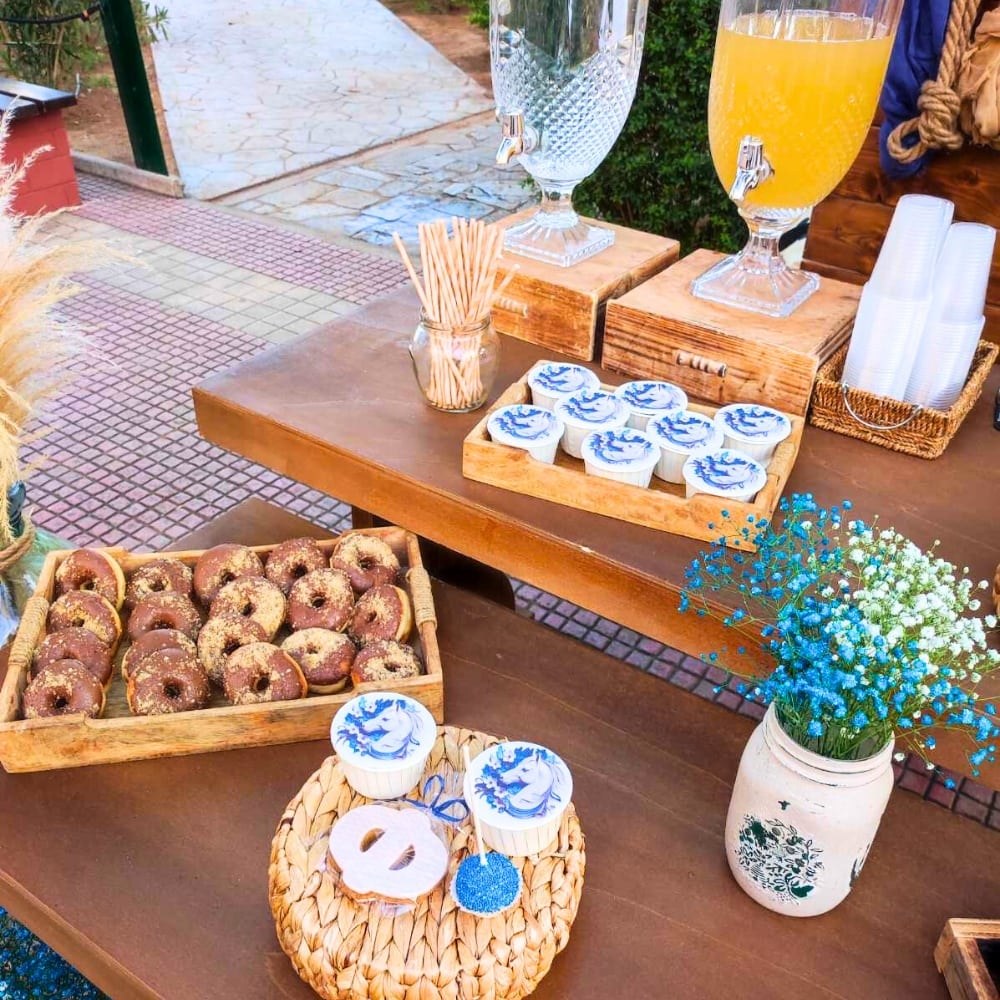 Candy bar βάπτισης για αγόρι με θέμα το άλογο