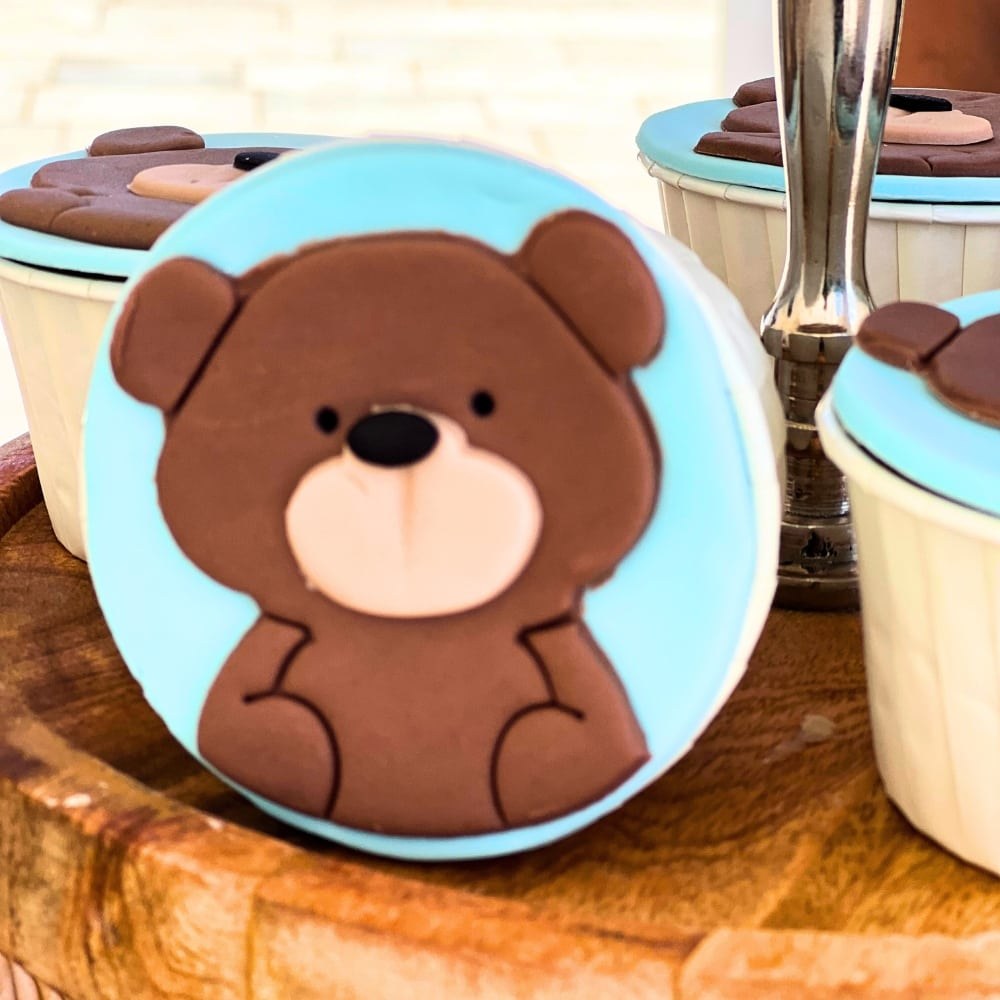 Candy bar βάπτισης για αγόρι με θέμα το αρκουδάκι