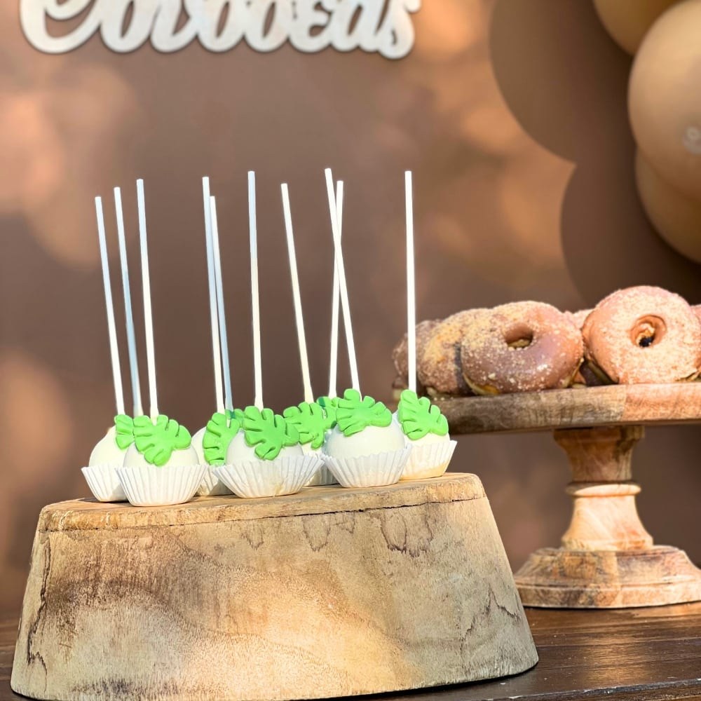 Candy bar βάπτισης για αγόρι με ζώα της ζούγκλας