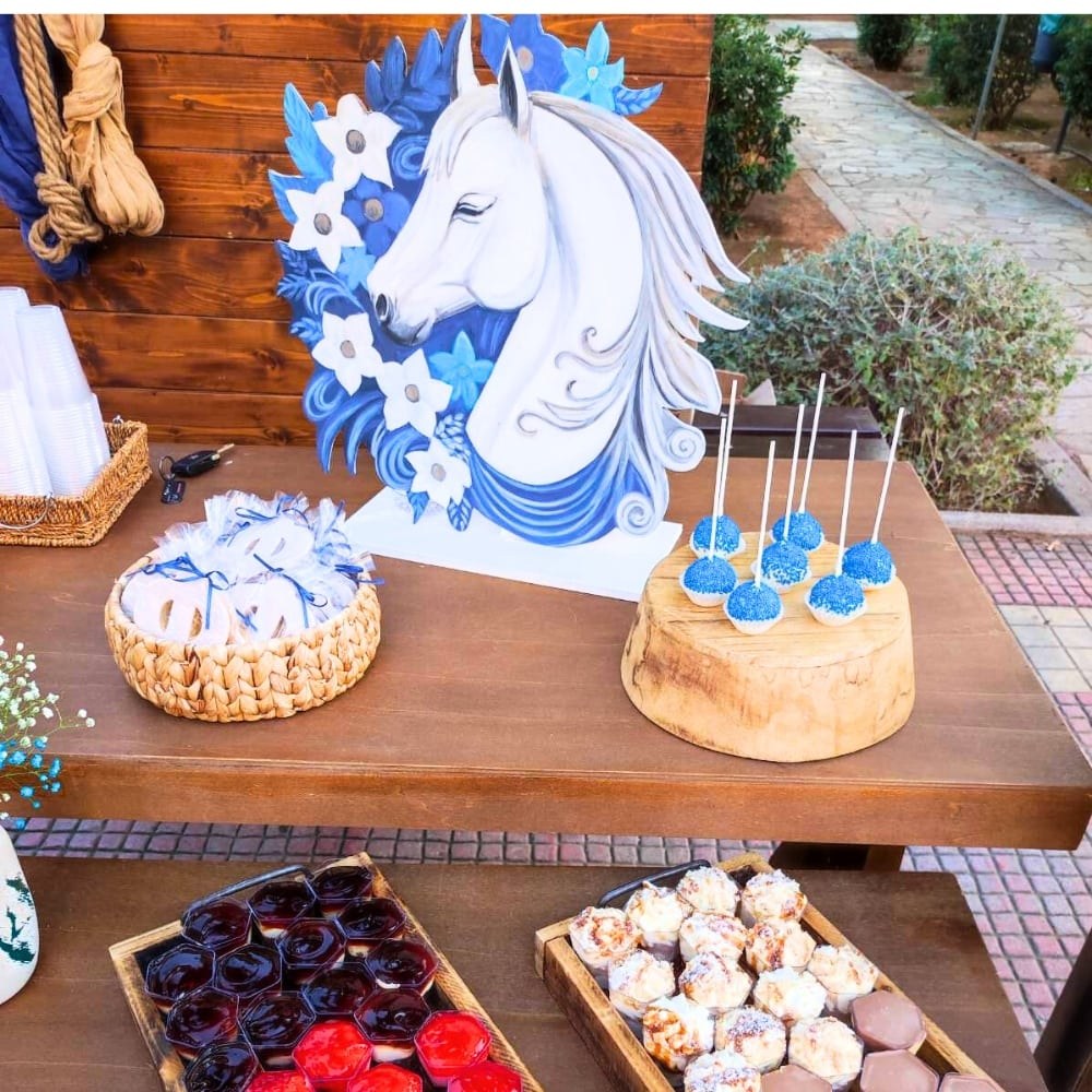 Candy bar βάπτισης για αγόρι με θέμα το άλογο