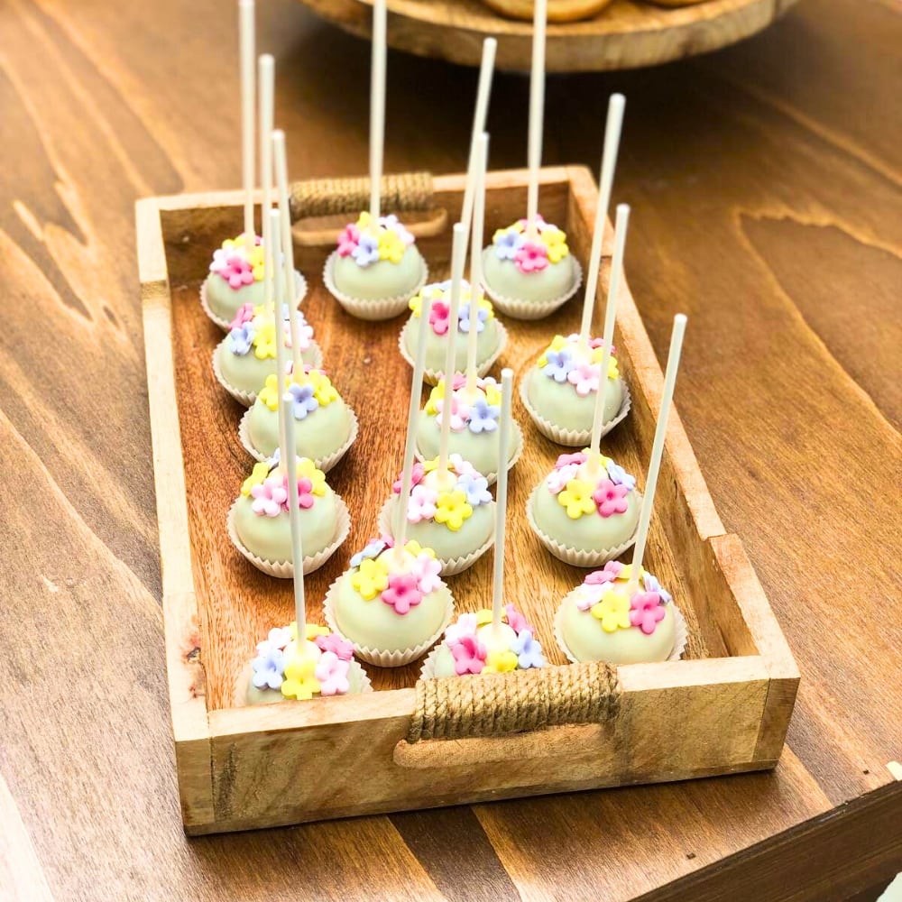 Candy bar βάπτισης με λουλούδια