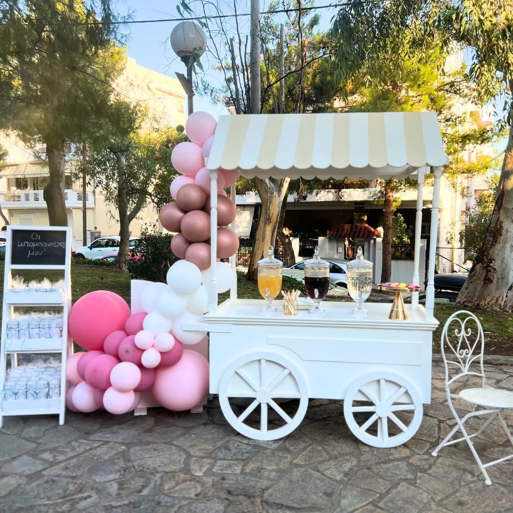 Candy bar βάπτισης για κορίτσι με γαλλικο patisserie και καρότσι παγωτού