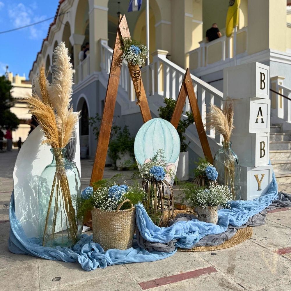 Στολισμός βάπτισης για αγόρι με θέμα αερόστατο-ελεφαντάκι