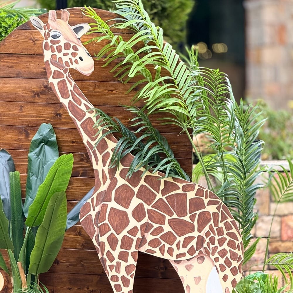 Διακόσμηση βάπτισης για αγόρι με θέμα τα ζώα της ζούγκλας