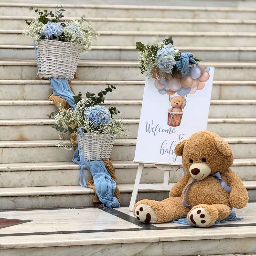 Στολισμός βάπτισης για αγόρι με θέμα το αρκουδάκι