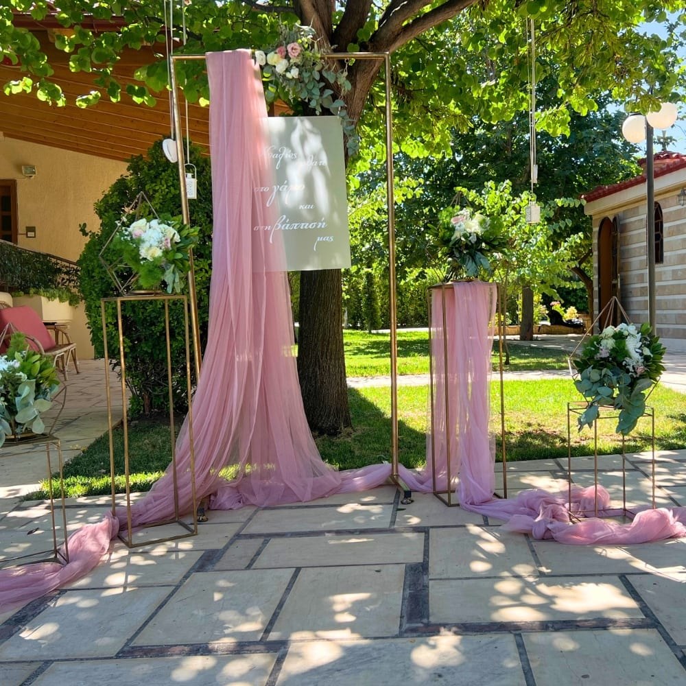 Ρομαντικός στολισμός γάμου και βάπτισης