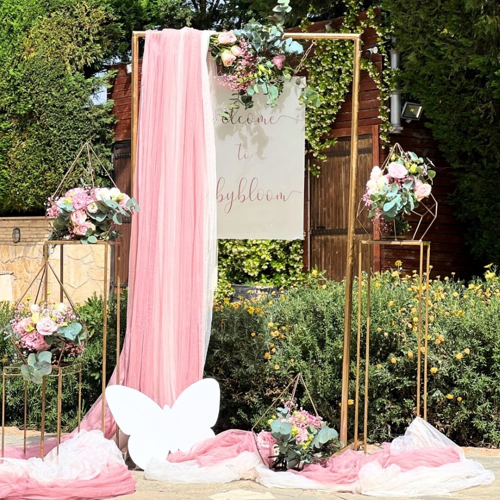 Στολισμός βάπτισης για κορίτσι με θέμα την πεταλούδα