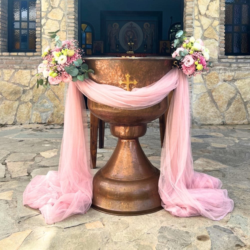 Ρομαντικός στολισμός κολυμπήθρας για κορίτσι στο Kτήμα 28