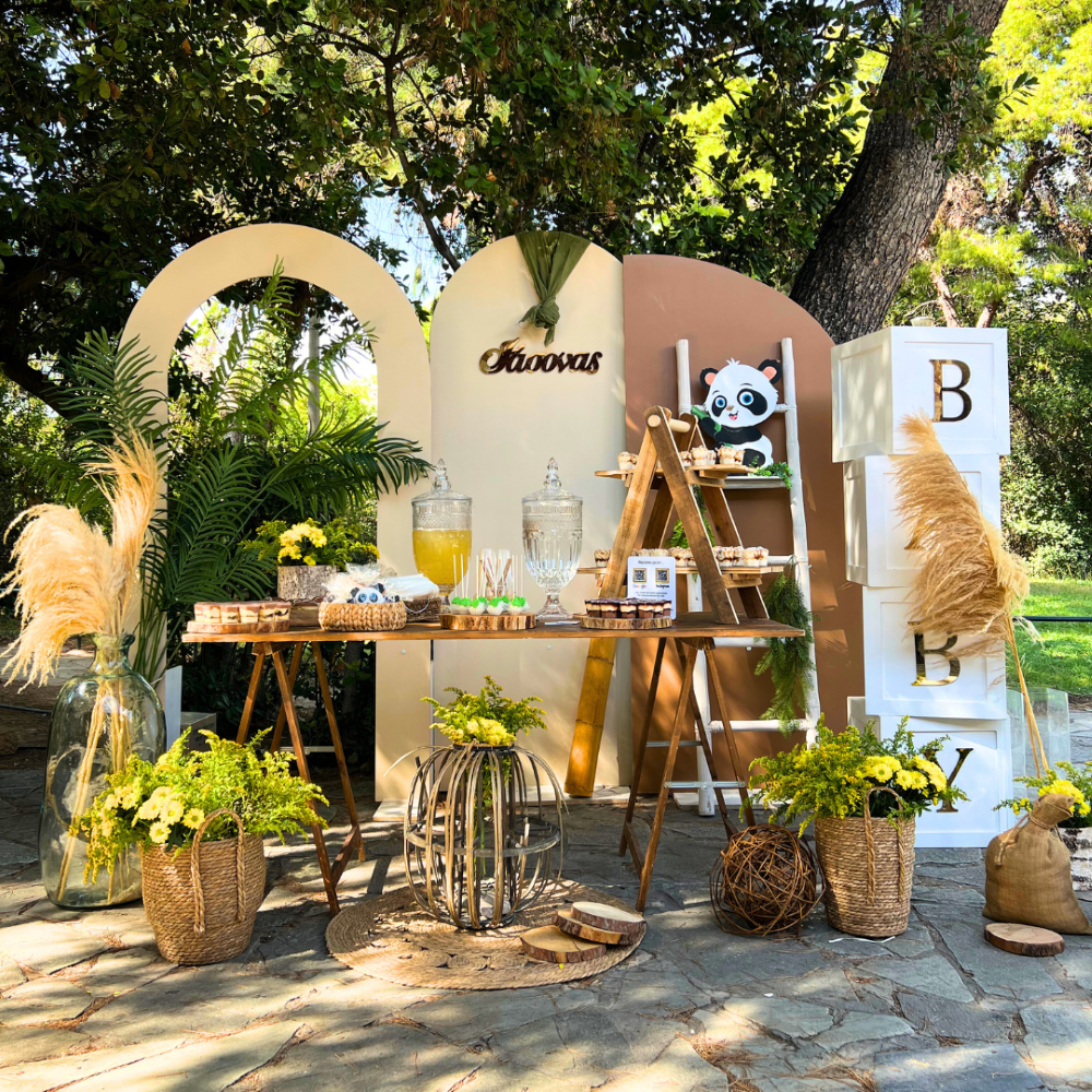 Candy bar βάπτισης για αγόρι με θέμα το panda 