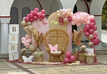 Ο στολισμός βάπτισης της μικρής Ρεγγίνας με θέμα την πεταλούδα και τον φιόγκο