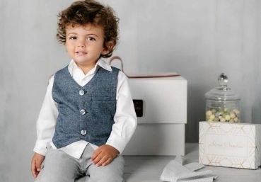 Τι πληρώνει ο νονός στη βάπτιση; Όλα όσα πρέπει να γνωρίζετε.