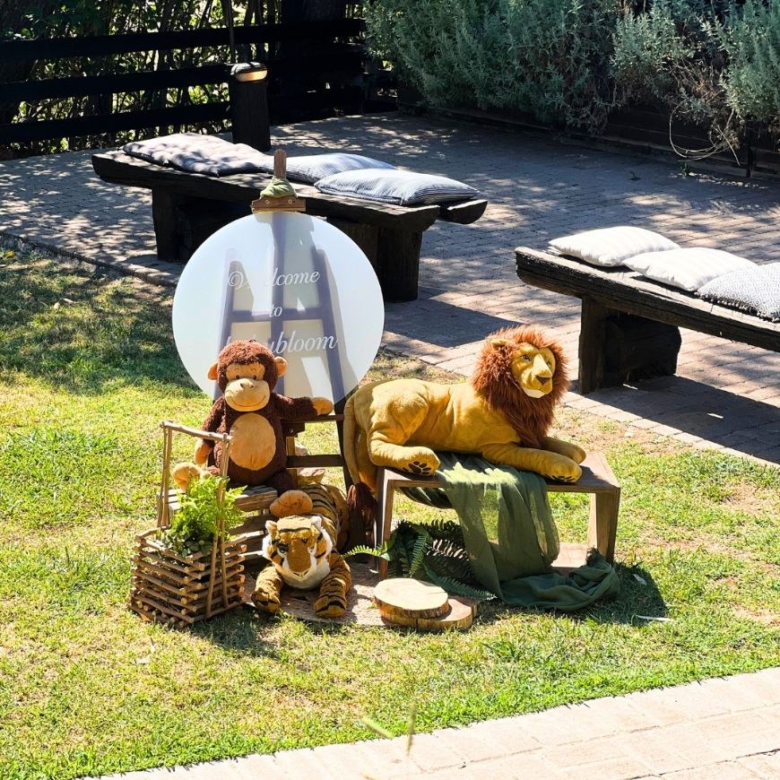 Στολισμός βάπτισης με ζώα της ζούγκλας στο Polo Club