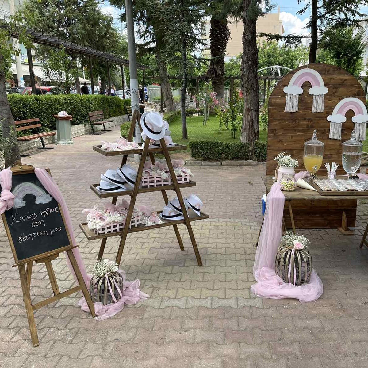 Τραβήξτε τα βλέμματα των καλεσμένων σας με τα εντυπωσιακά candy bar βάπτισης για μοναδικά γαστρονομικά ταξίδια!