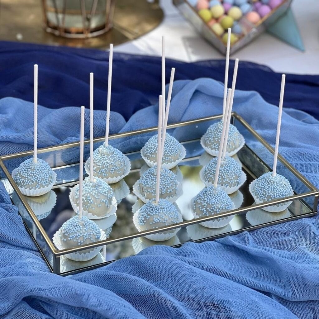 candy bar &beta;ά&pi;&tau;&iota;&sigma;&eta;&sigmaf; &mu;&epsilon; cake pops