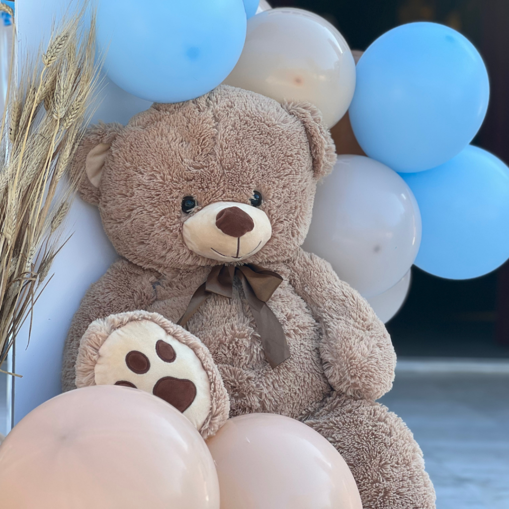 Στολισμός βάπτισης για αγόρι με μπαλόνια και αρκουδάκια