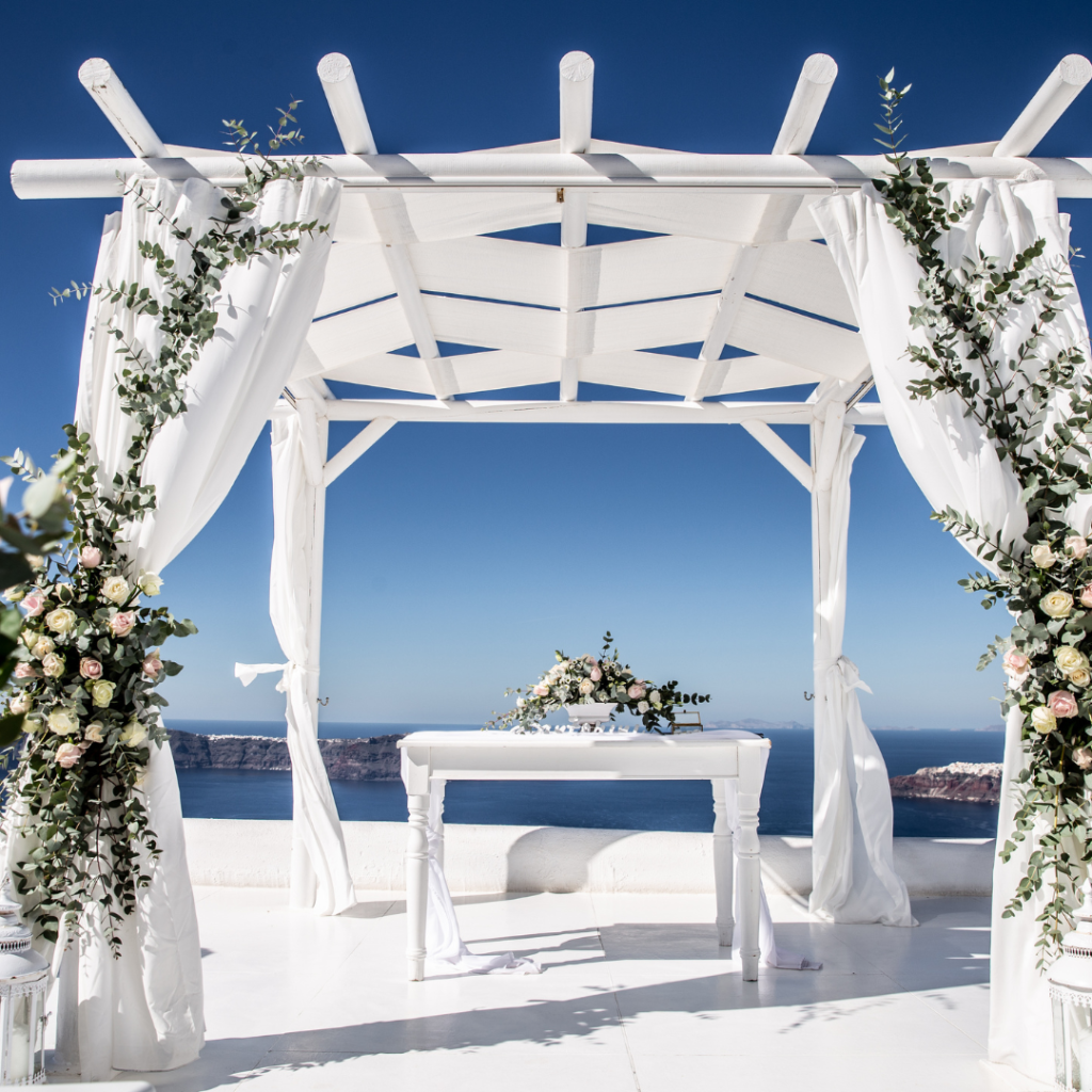 Ο στολισμός γάμου του Michael και της Σοφίας στη Σαντορίνη
