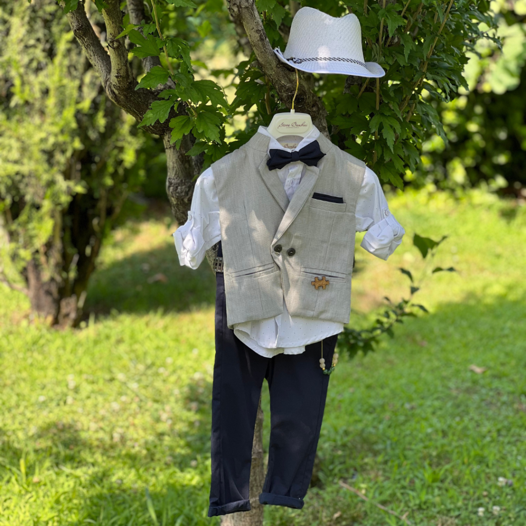 Βαπτιστικά ρούχα για αγόρι, από τη βάπτιση του μικρού Δημήτρη