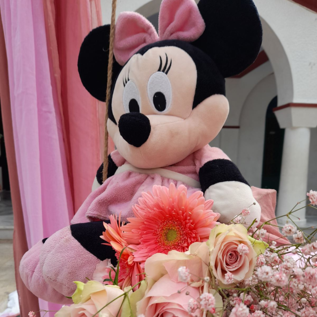 &sigma;&tau;&omicron;&lambda;&iota;&sigma;&mu;ό&sigmaf; &beta;ά&pi;&tau;&iota;&sigma;&eta;&sigmaf; &mu;&epsilon; &theta;έ&mu;&alpha; &tau;&eta; Minnie Mouse