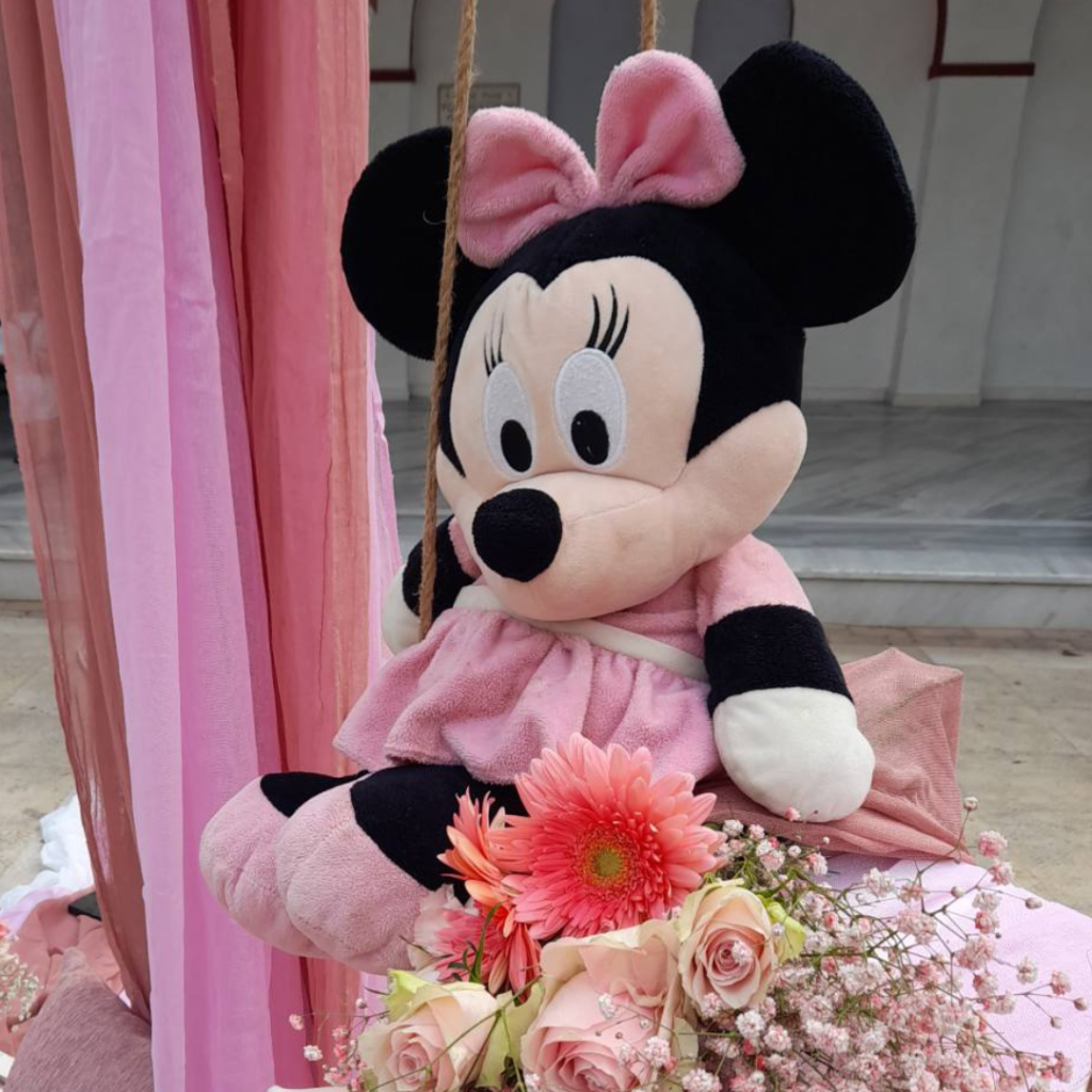 &sigma;&tau;&omicron;&lambda;&iota;&sigma;&mu;ό&sigmaf; &beta;ά&pi;&tau;&iota;&sigma;&eta;&sigmaf; &mu;&epsilon; &theta;έ&mu;&alpha; &tau;&eta; Minnie Mouse