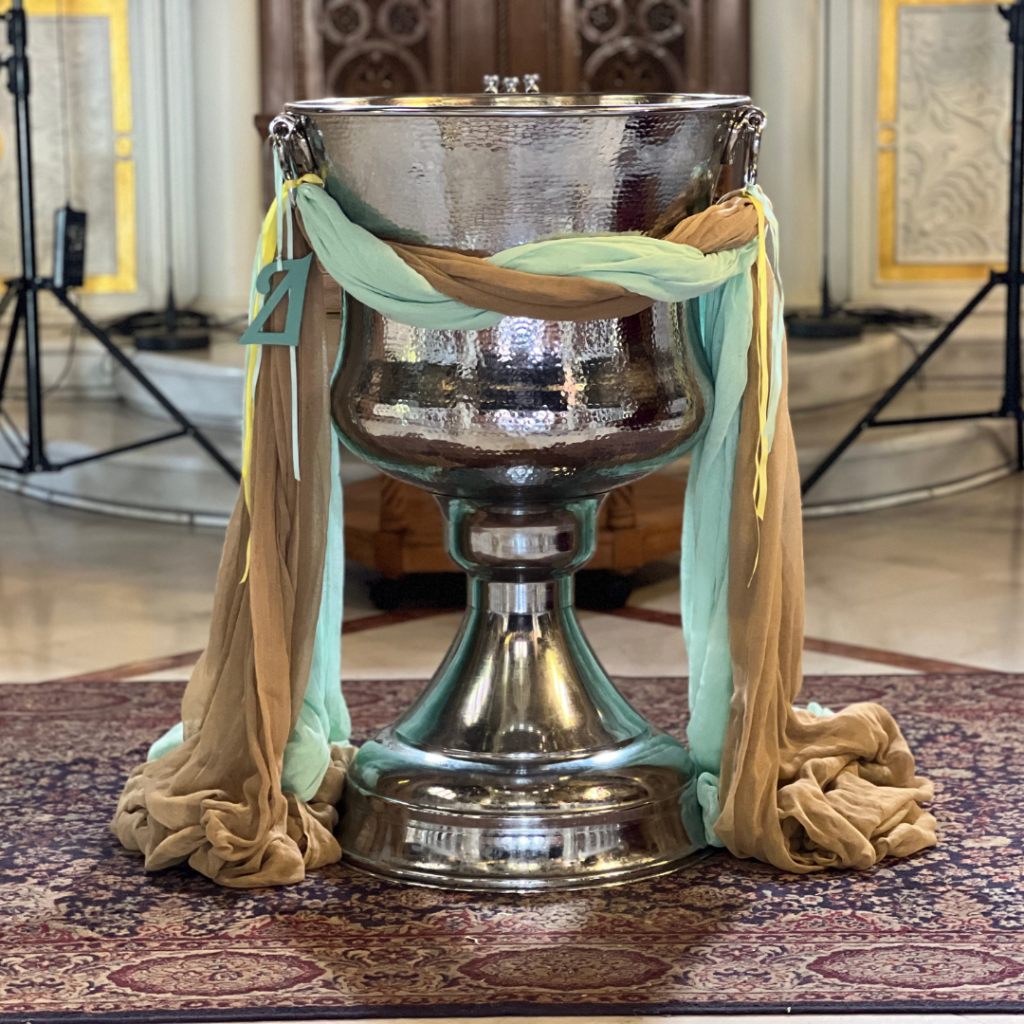 &sigma;&tau;&omicron;&lambda;&iota;&sigma;&mu;ό&sigmaf; &kappa;&omicron;&lambda;&upsilon;&mu;&pi;ή&theta;&rho;&alpha;&sigmaf; &mu;&epsilon; &upsilon;&phi;ά&sigma;&mu;&alpha;&tau;&alpha;