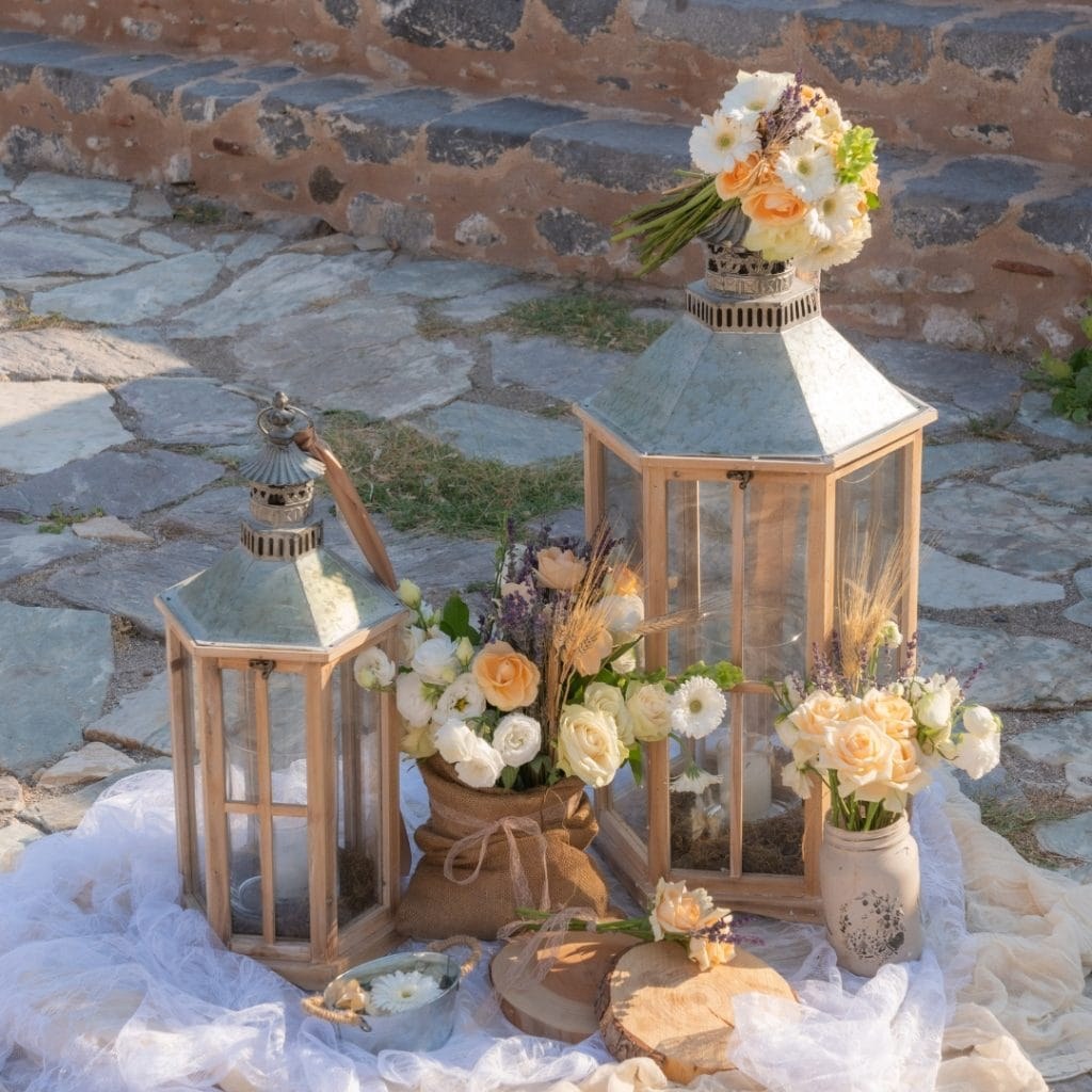 &sigma;&tau;&omicron;&lambda;&iota;&sigma;&mu;&omicron;&sigma; &epsilon;&kappa;&kappa;&lambda;&eta;&sigma;&iota;&alpha;&sigma; &gamma;&iota;&alpha; &gamma;&alpha;&mu;&omicron; &sigma;&tau;&eta; &Mu;&omicron;&nu;&epsilon;&mu;&beta;&alpha;&sigma;&iota;ά