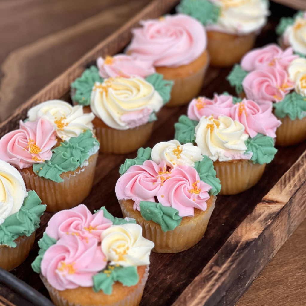 candy bar βάπτισης με cupcakes