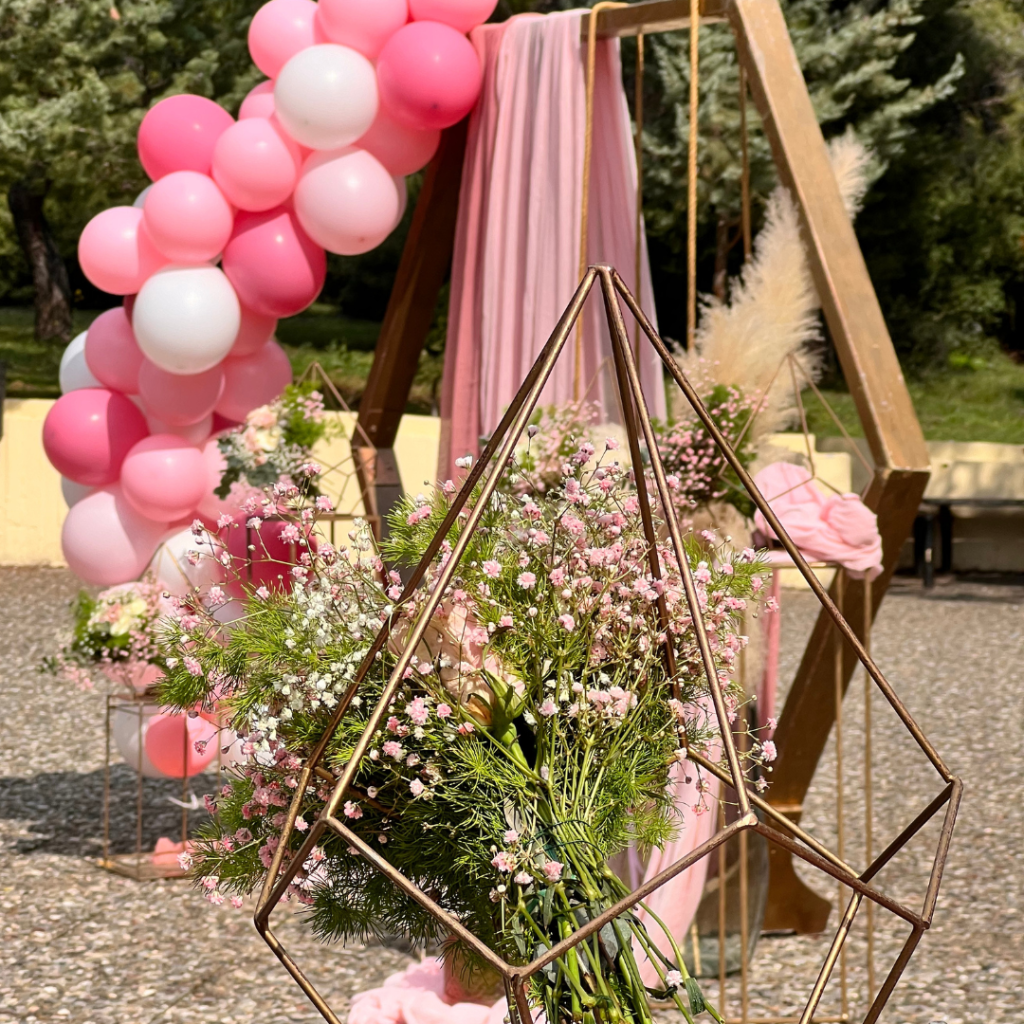 ρομαντικός στολισμός βάπτισης για κορίτσι