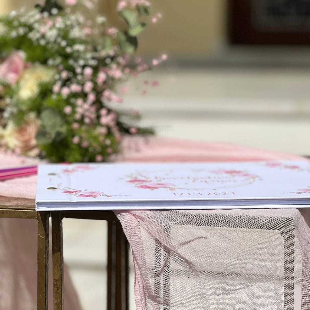 ρομαντικό βιβλίο ευχών για κορίτσι