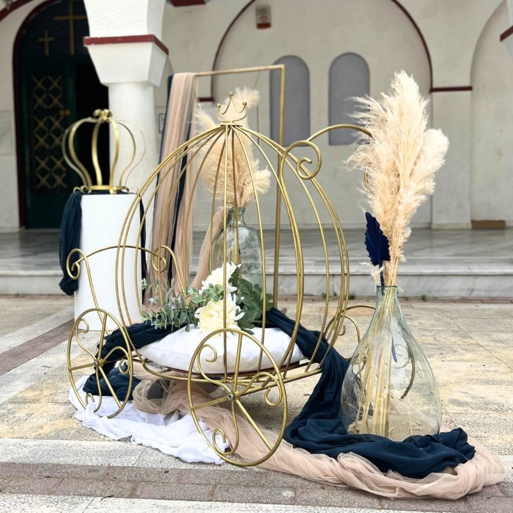 στολισμός βάπτισης για αγόρι άμαξα-κορώνα