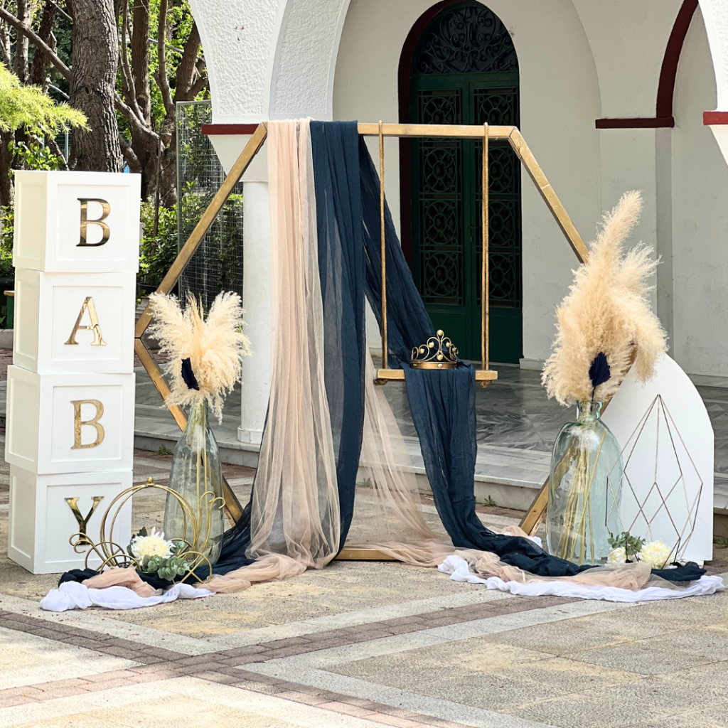 στολισμός βάπτισης για αγόρι άμαξα-κορώνα