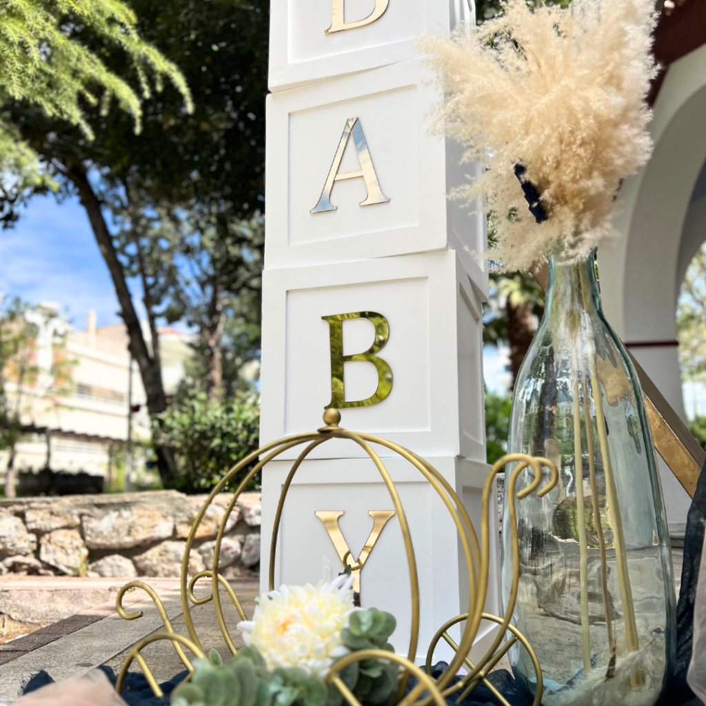 στολισμός βάπτισης για αγόρι άμαξα-κορώνα