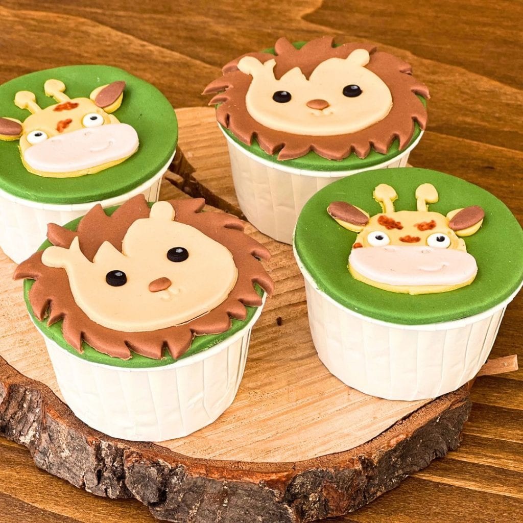 candy bar &beta;ά&pi;&tau;&iota;&sigma;&eta;&sigmaf; &mu;&epsilon; cupcakes