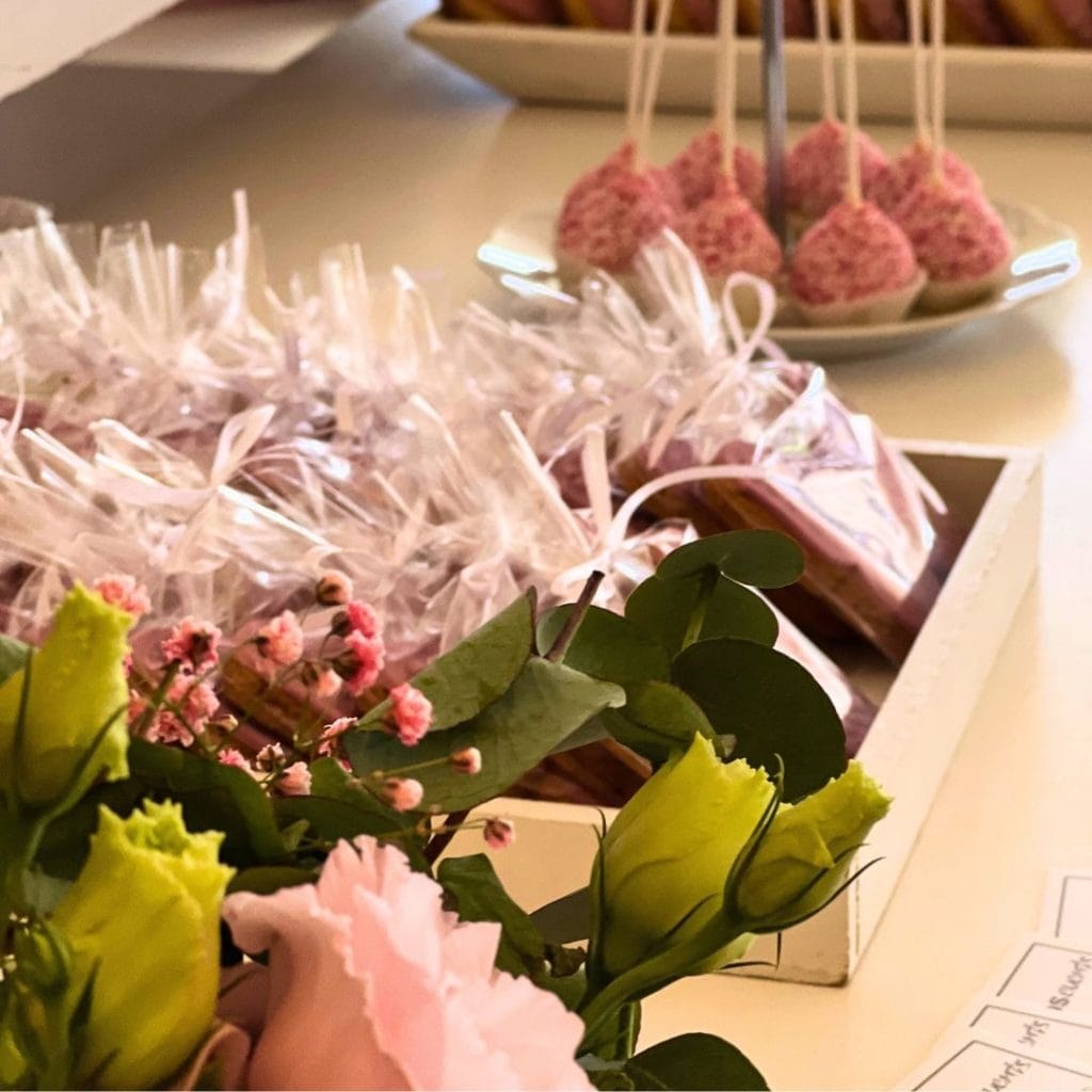 &mu;&pi;&iota;&sigma;&kappa;ό&tau;&alpha; &sigma;&epsilon; &rho;&omicron;&zeta; &alpha;&pi;&omicron;&chi;&rho;ώ&sigma;&epsilon;&iota;&sigmaf;