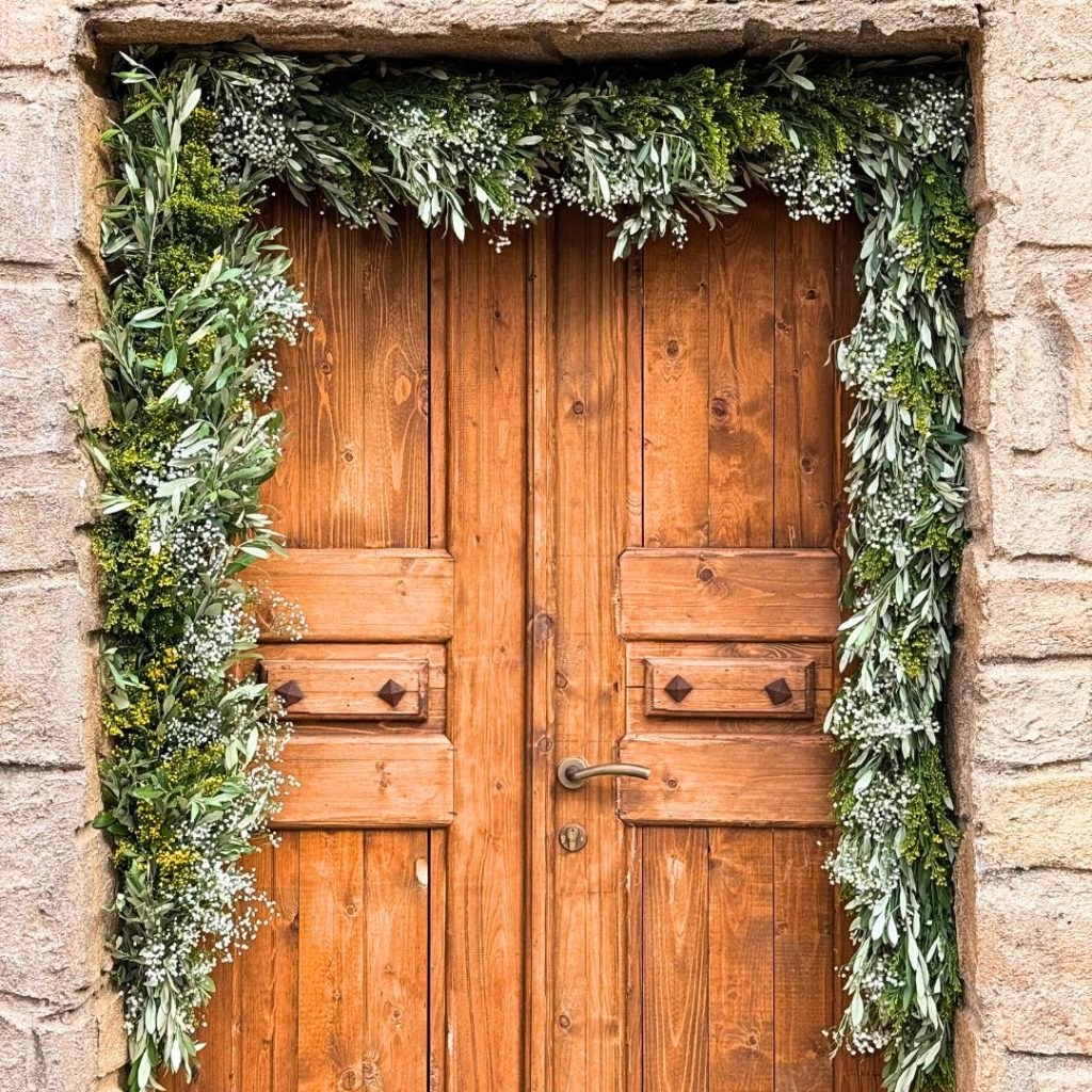 Ρομαντικός στολισμός γάμου και βάπτισης με λεμόνια και ελιά στο Il Villagio - Ο γάμος του Κωνσταντίνου και της Ματίνας & η βάπτιση του μικρού Χαρούλη