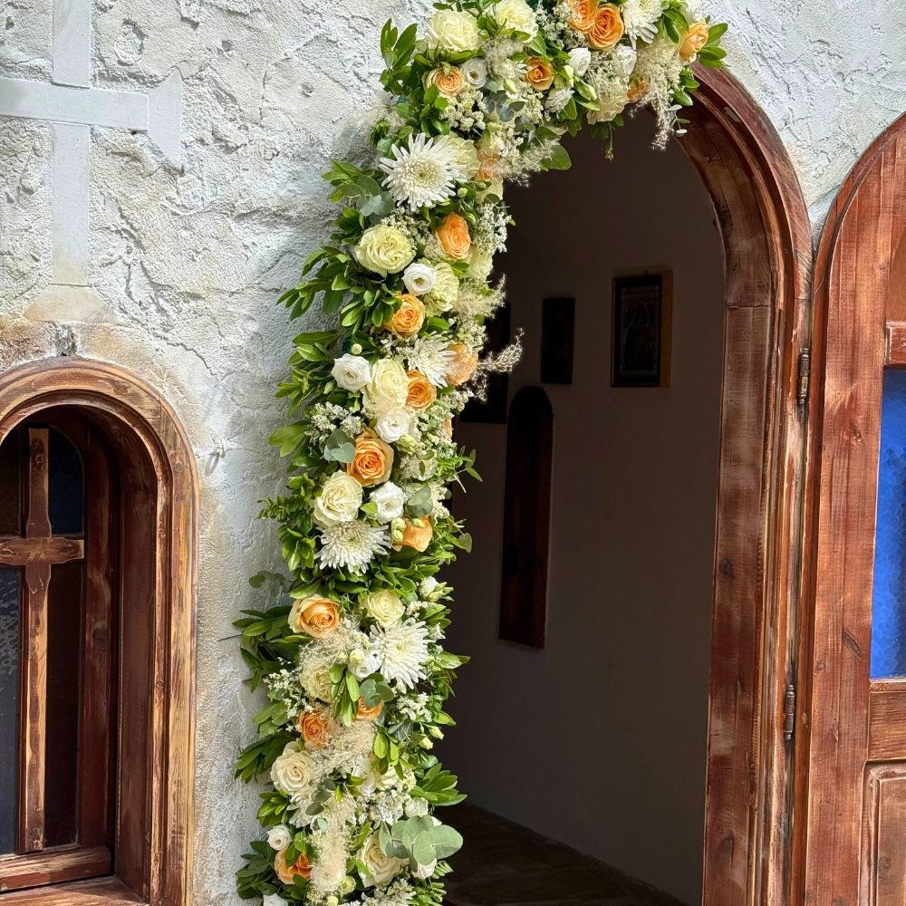 ανθοστολισμός εκκλησίας