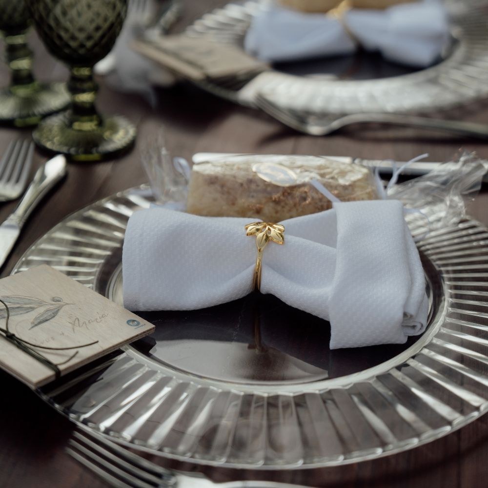 &sigma;&tau;&omicron;&lambda;&iota;&sigma;&mu;ό&sigmaf; &delta;&epsilon;&xi;ί&omega;&sigma;&eta;&sigmaf; &sigma;&tau;&omicron; &kappa;&tau;ή&mu;&alpha; &mu;&epsilon;&lambda;&epsilon;&alpha;&gamma;&rho;ί&sigmaf;