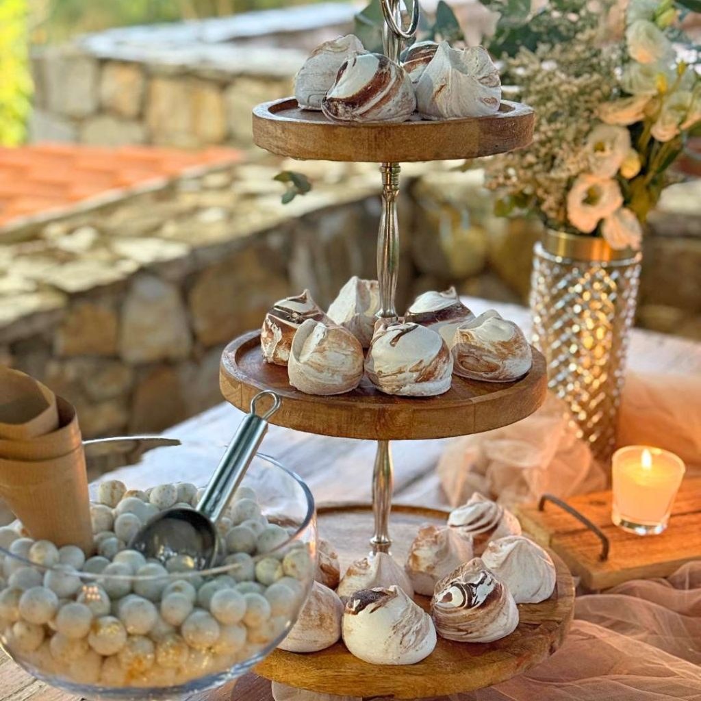 τραπέζι ευχών με μπεζέδες