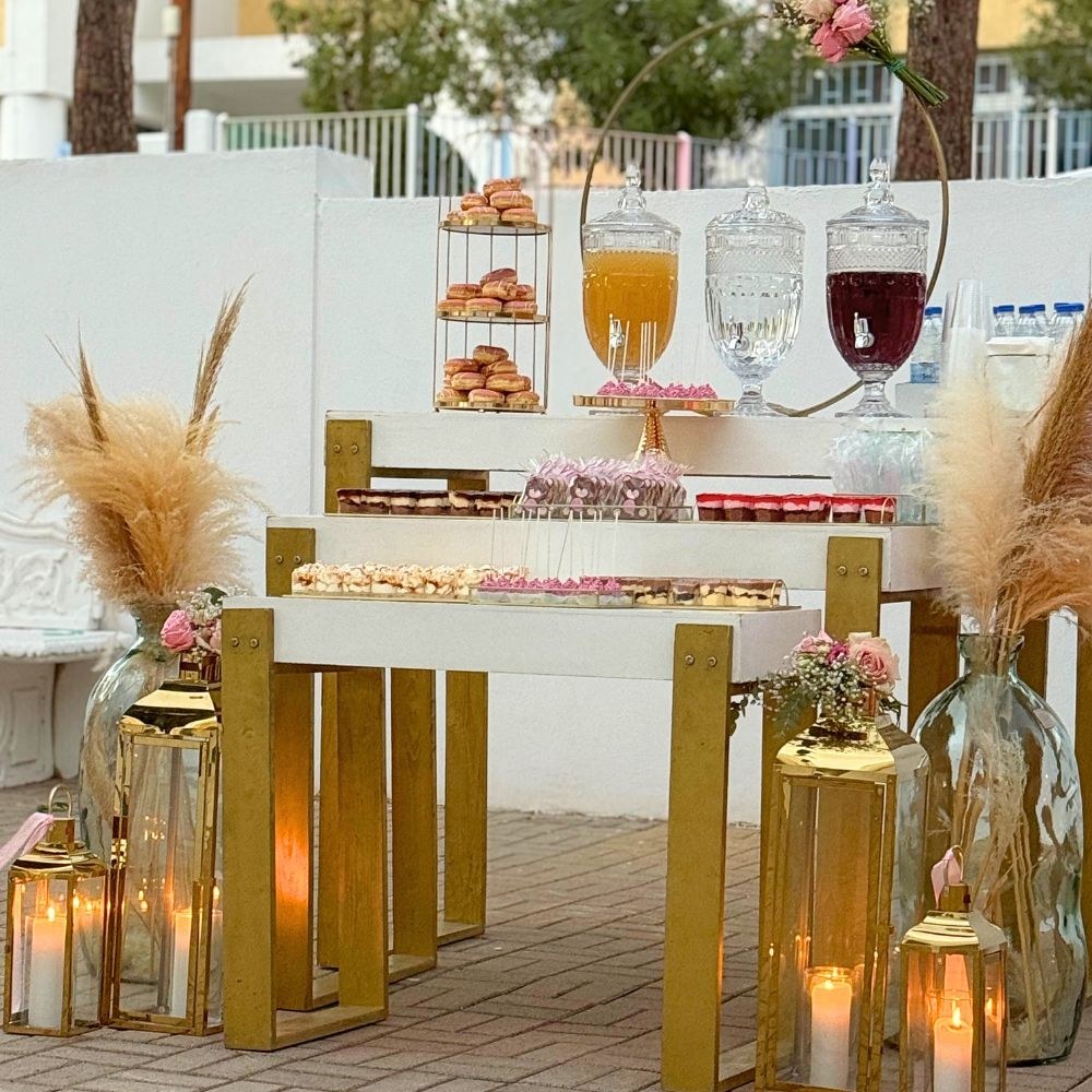 candy bar βάπτισης για κορίτσι με ατομικά γλυκά, μπισκότα, ντόνατς, cakepops