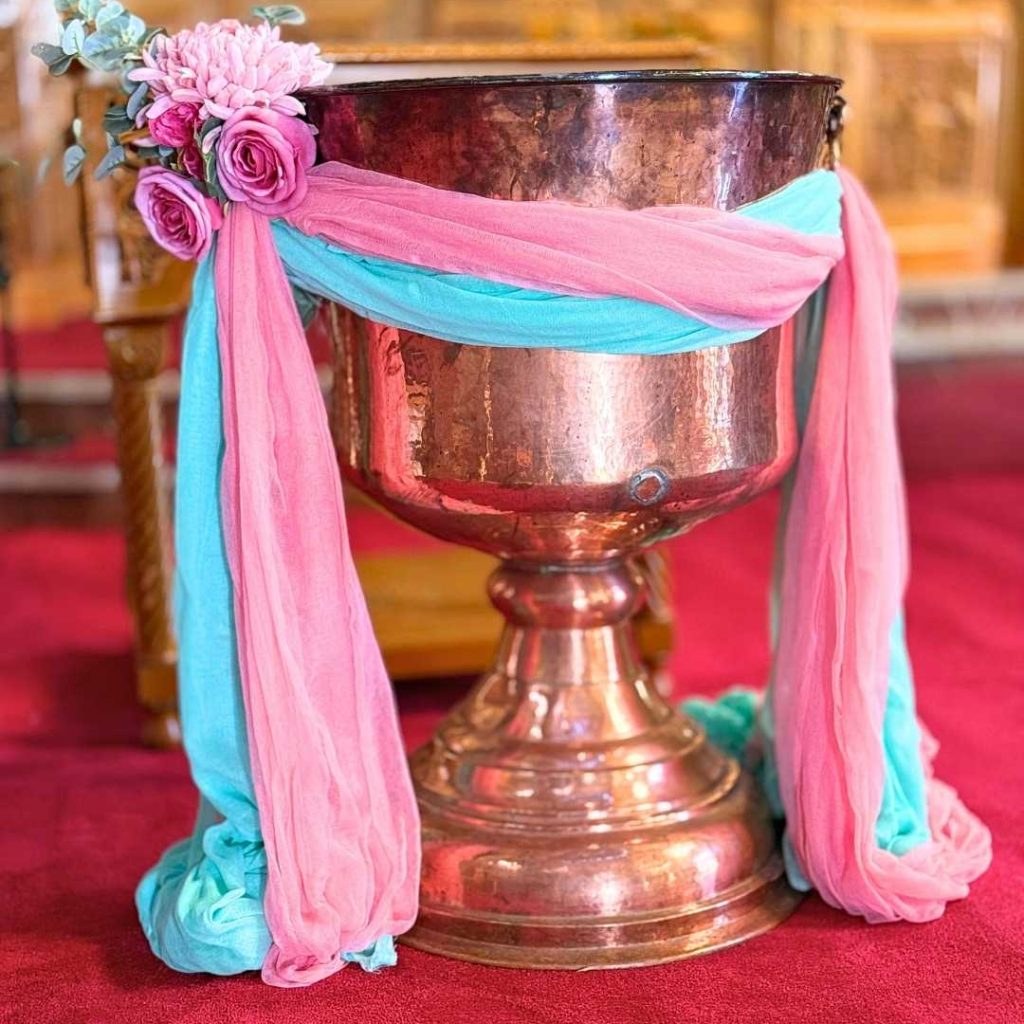 &sigma;&tau;&omicron;&lambda;&iota;&sigma;&mu;ό&sigmaf; &kappa;&omicron;&lambda;&upsilon;&mu;&pi;ή&theta;&rho;&alpha;&sigmaf; &mu;&epsilon; &upsilon;&phi;ά&sigma;&mu;&alpha;&tau;&alpha; &sigma;&tau;&alpha; &chi;&rho;ώ&mu;&alpha;&tau;&alpha; &tau;&eta;&sigmaf; &beta;ά&pi;&tau;&iota;&sigma;&eta;&sigmaf;