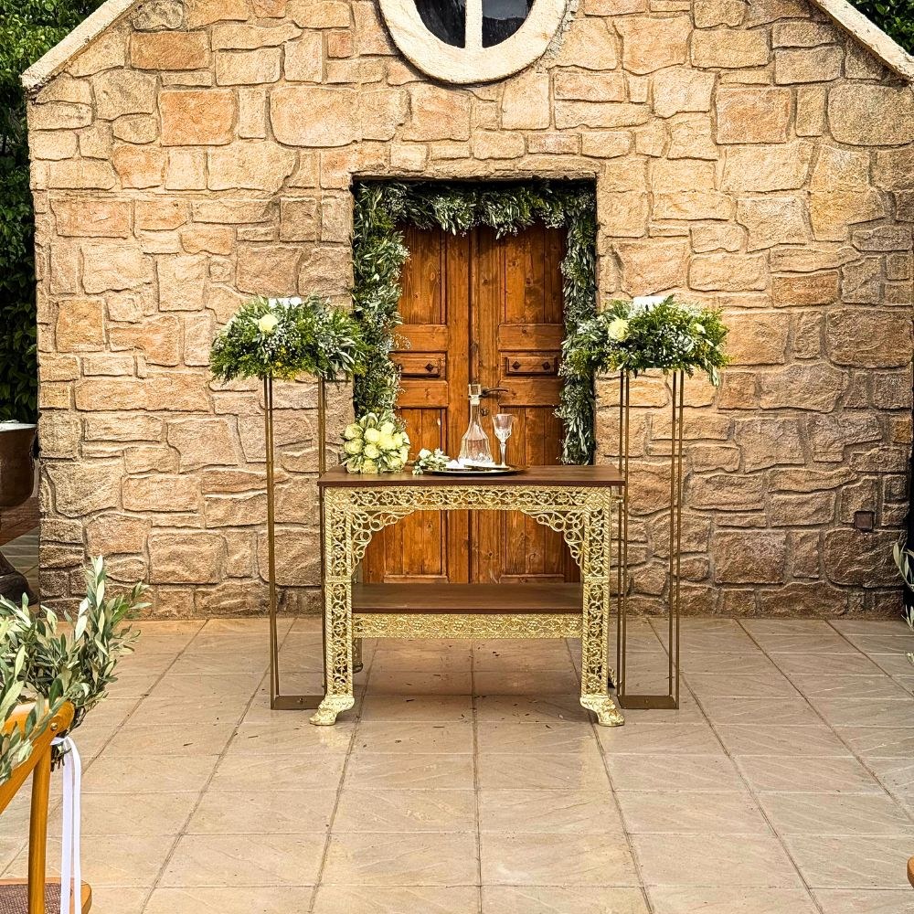 Ρομαντικός στολισμός γάμου και βάπτισης με λεμόνια και ελιά στο Il Villagio – Ο γάμος του Κωνσταντίνου και της Ματίνας & η βάπτιση του μικρού Χαρούλη